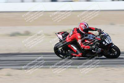 media/Jan-15-2026-Racers Edge (Thu) [[dfebeb70ab]]/2-A Group/Session 3 (Turn 15 Inside Pans)/